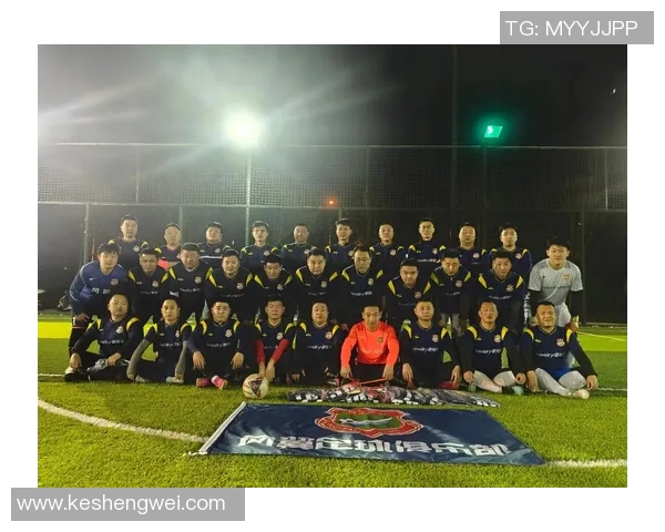 足球明星如何用真诚与热情回馈粉丝的支持与热爱